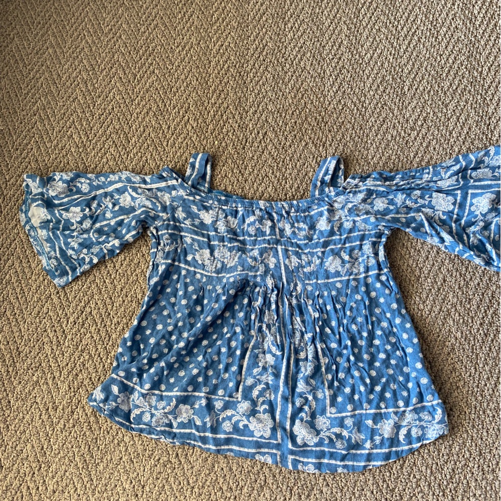 Blue Wrangler Top Size Medium